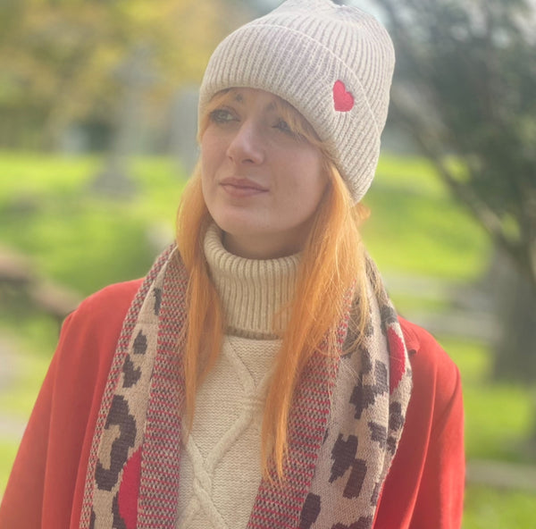 Cream beanie with ❤️