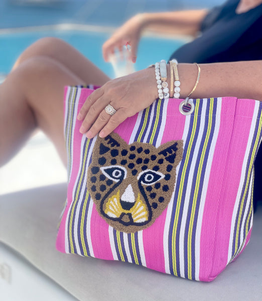 Striped tiger tote bag