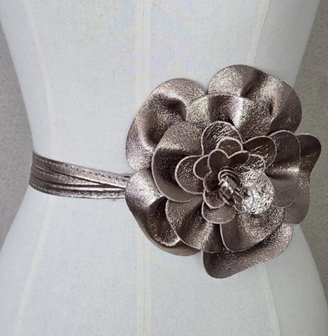 Leather flower corsage belt