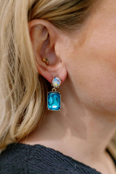 Turquoise gem earring