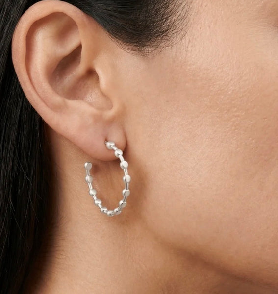 Dot detail hoop