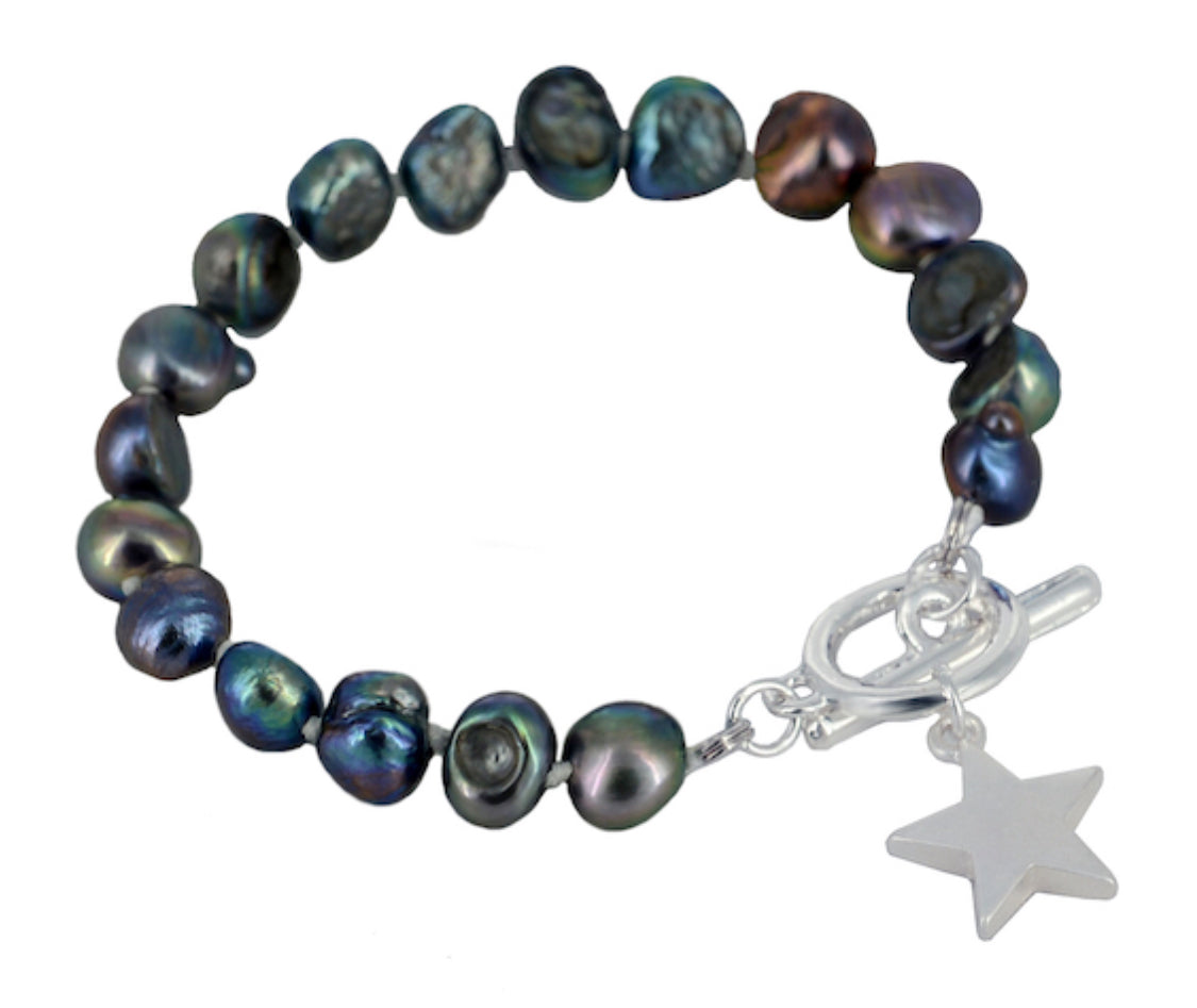 Navy Pearl bracelet