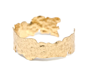 Textured open Gold bangle